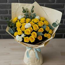 Букет цветов из:  Розы в Полевой