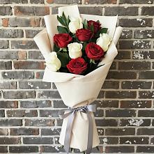 Букет цветов из:  Розы в Полевой