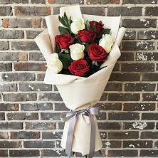Букет цветов из:  Розы в Полевой