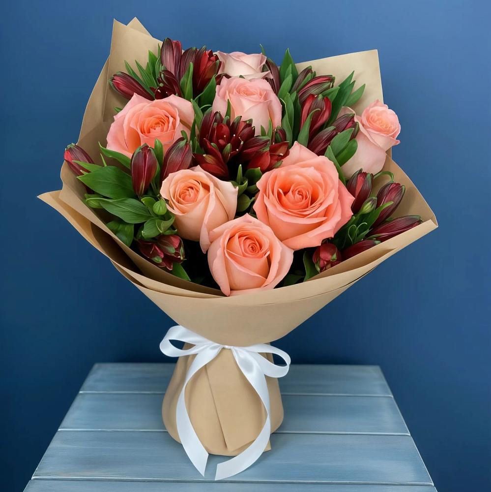 Букет цветов из: Розы и Альстромерии в Полевой