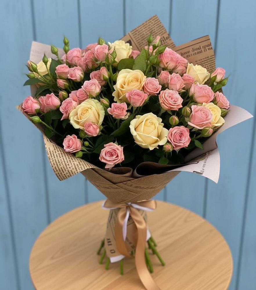 Букет цветов из: Розы в Полевой