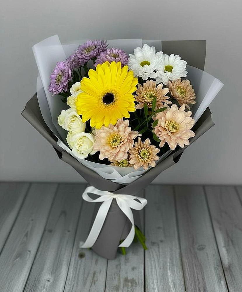 Букет цветов из: Розы, Герберы и Хризантемы в Полевой