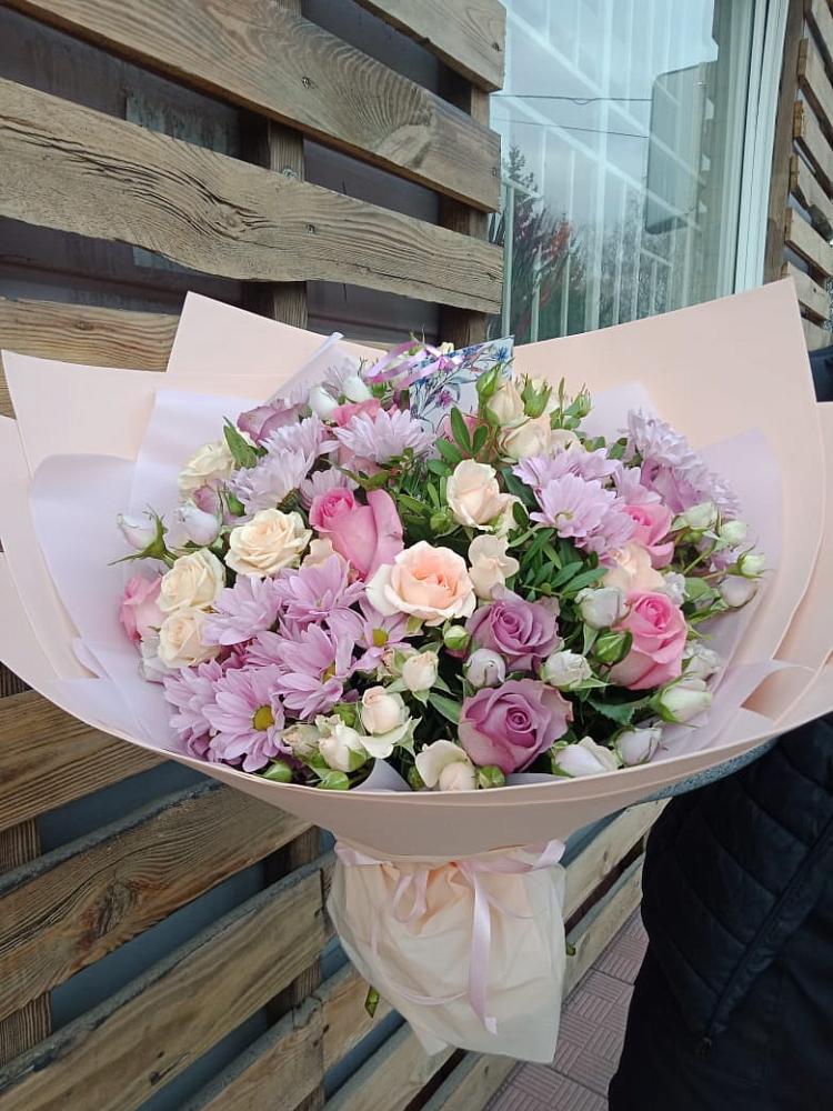 Букет цветов из: Розы и Хризантемы в Полевой