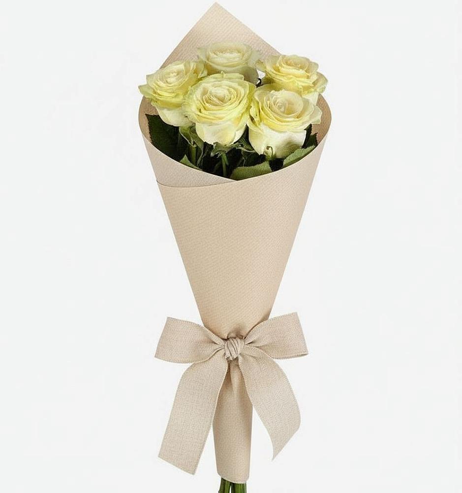 Букет цветов из: Розы в Полевой