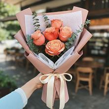 Букет цветов из:  Розы в Полевой