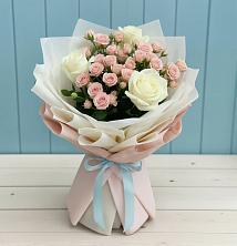 Букет цветов из:  Розы в Полевой