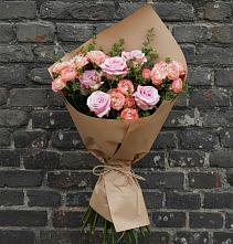 Букет цветов из:  Розы в Полевой