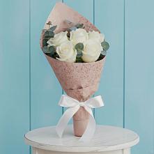 Букет цветов из:  Розы в Полевой