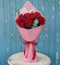 Букет цветов из:  Розы в Полевой