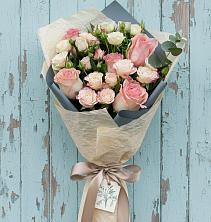 Букет цветов из:  Розы в Полевой