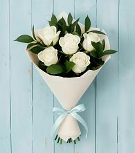 Букет цветов из:  Розы в Полевой