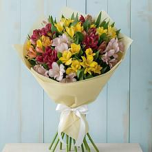 Букет цветов из:  Альстромерии в Полевой