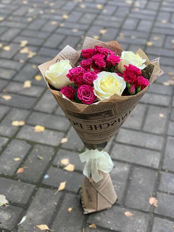 Букет цветов из: Розы в Полевой