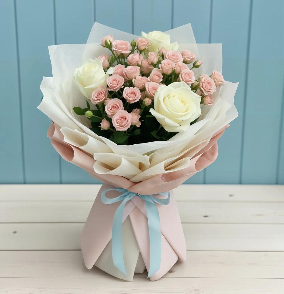 Букет цветов из: Розы в Полевой