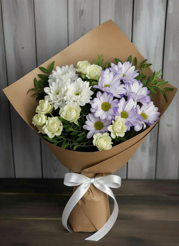 Букет цветов из: Хризантемы и Розы в Полевой
